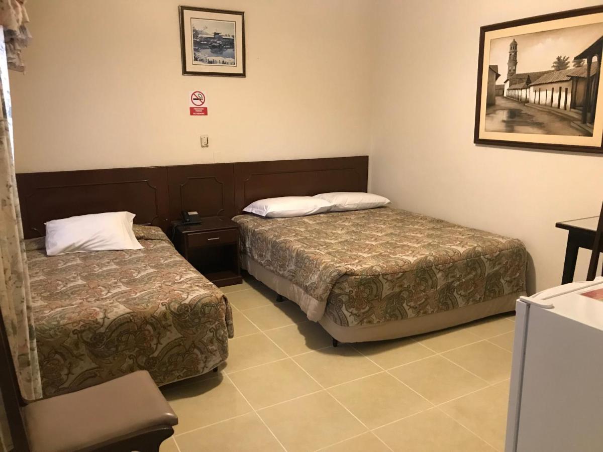 Hotel Bolivia Santa Cruz de La Sierra Extérieur photo